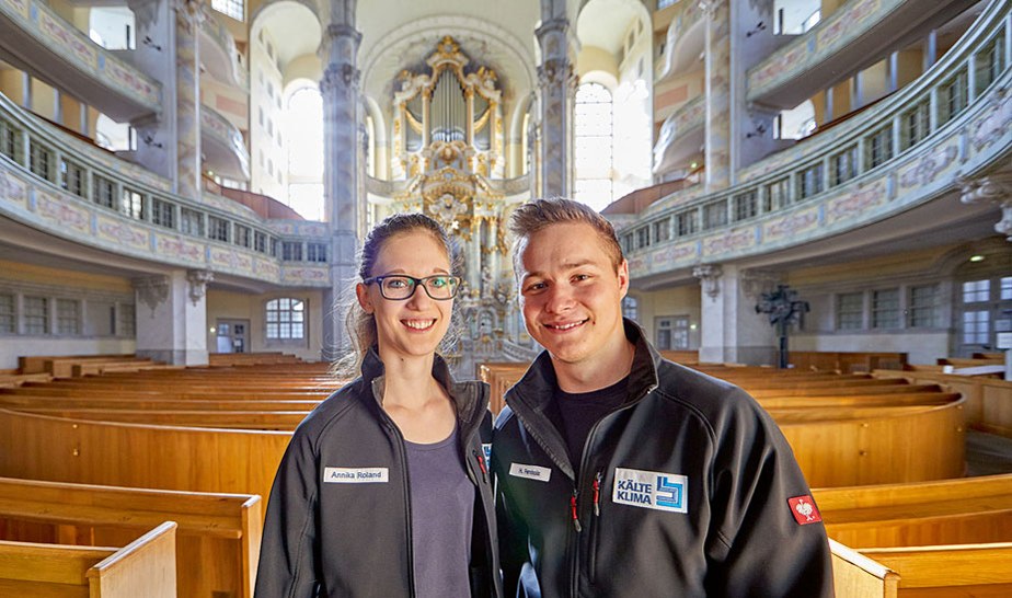 Auszubildende zum/zur Mechatroniker/in für Kältetechnik in der Frauenkirche Dresden