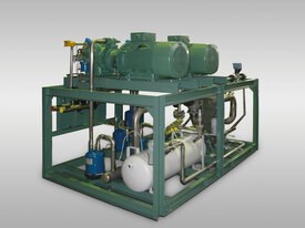 Kältemaschine mit dem natürlichen Kältemittel R723. Die Anlage wurde mit öffentlichen Mitteln gefördert (BAFA). Kältemaschine mit dem natürlichen Kältemittel R723. Die Anlage wurde mit öffentlichen Mitteln gefördert (BAFA).